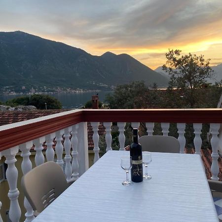 Vasiniko Apartment Kotor Eksteriør billede